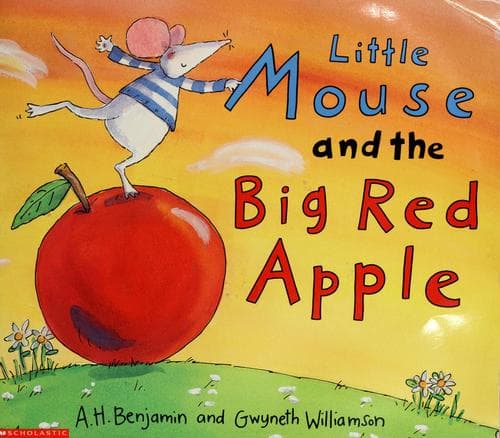 Little Mouse and the big red apple