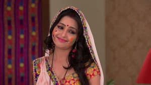Modern Colony Celebrates Holi