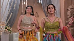 Madhavi, Timsi Light Up the Sangeet